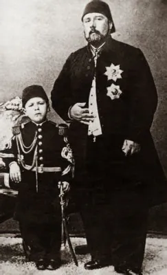  The Khedive and His Son: A Tale of Wisdom, Generosity, and Royal Intrigue!